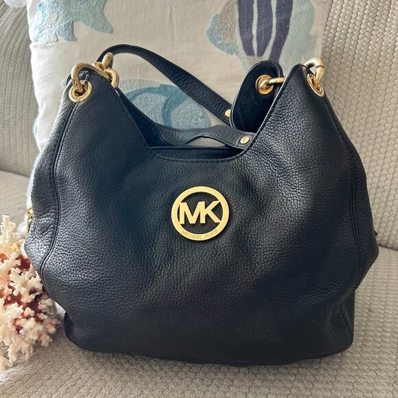 Michael Kors Lilie Hobo purse - Picture 1 of 9